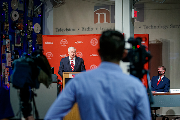 Robert Hinson at NU/NSRI contract announcement event in 2020
